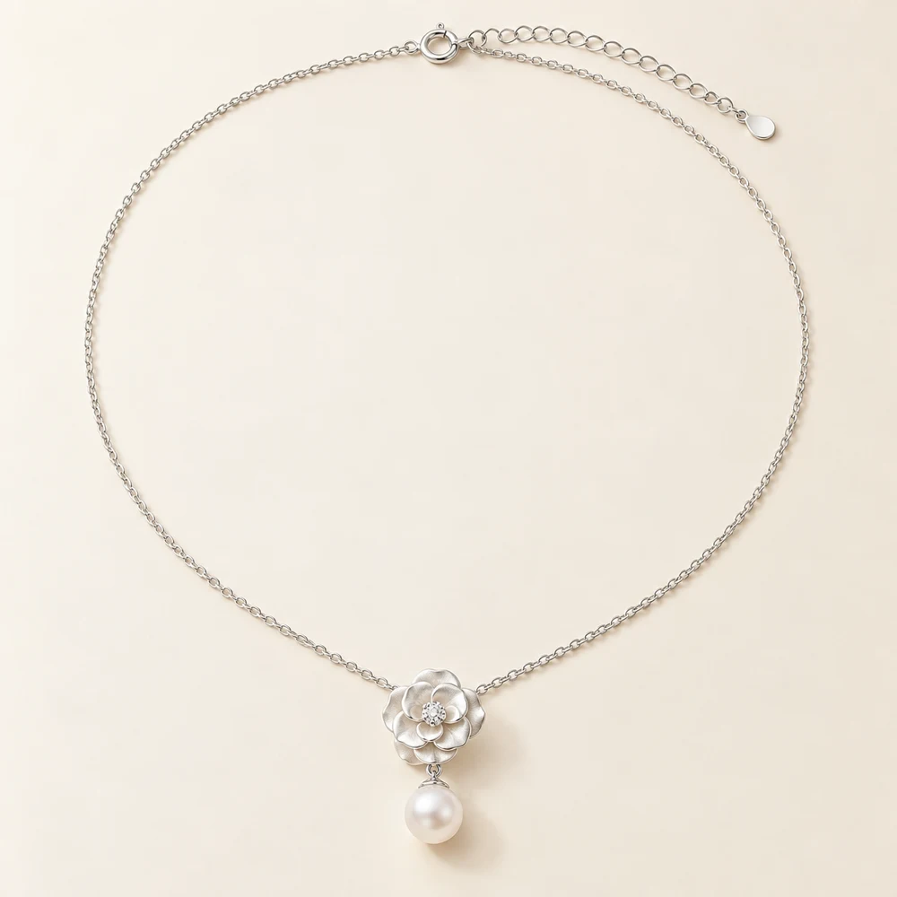 Camellia Pearl Pendant Necklace in Silver / White